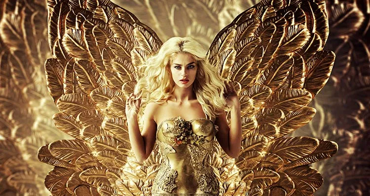 1735550447888.webp پوستر دیواری مد و فشن دختر بلوند - Image 1