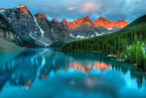 پوستر سه بعدی طبیعت طرح منظره دریاچه
